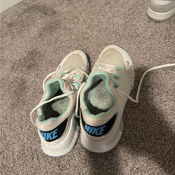 Nike Metcons - Picture 5 of 6